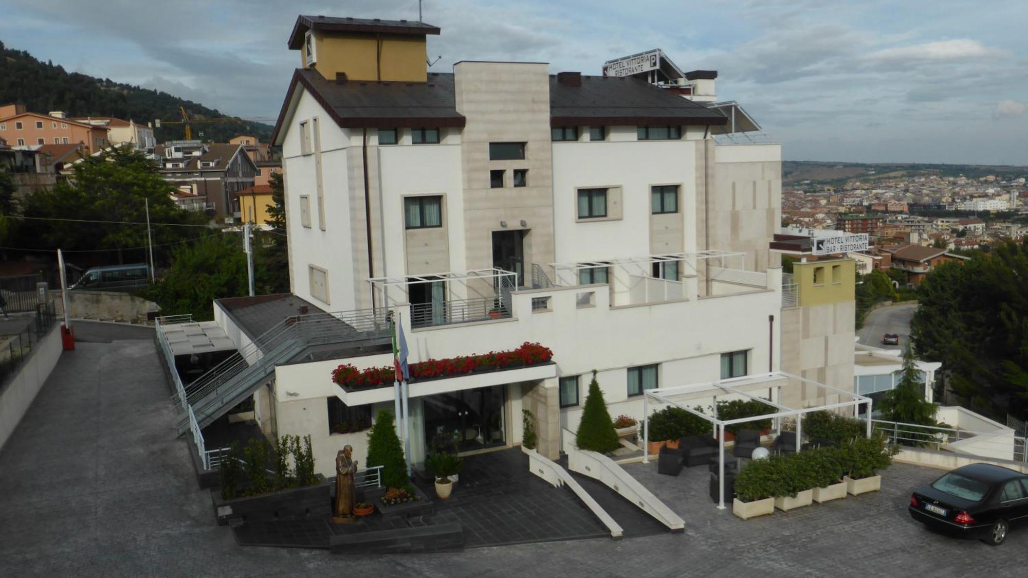 Hotel Vittoria San Giovanni Rotondo Luaran gambar